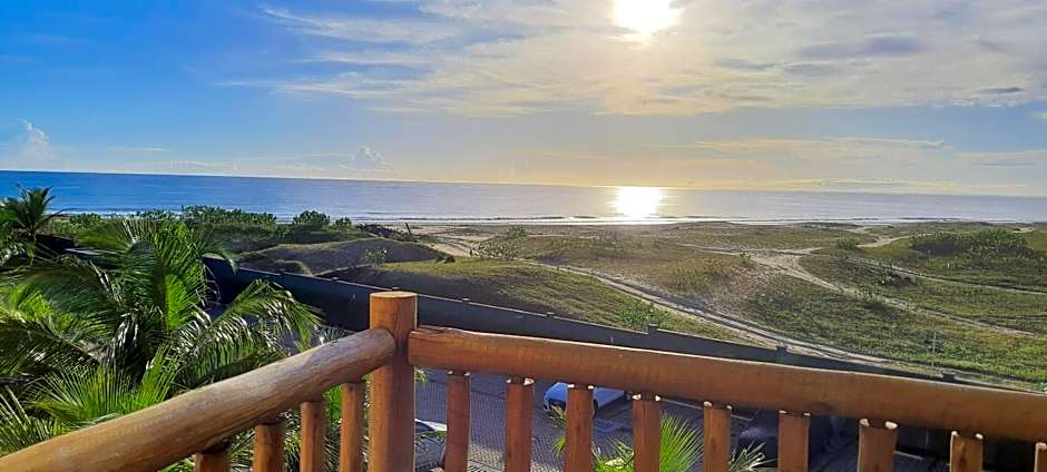 PARAÍSO FRENTE MAR - VG SUN CUMBUCO PARA 4 PESSOAS - COM HIDRO, SAUNA, PISCINA, COZINHA COMPLETA, PARQUINHO E WI-Fl