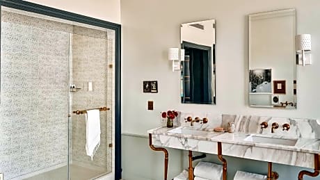 Amadeo Suite, 1 Bedroom Presidential Suite, 1 King, City view, Top floor