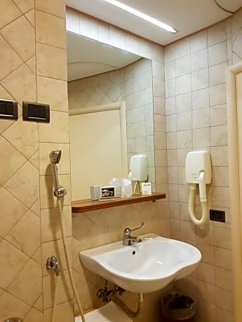 Double or Twin Room - Disability Access