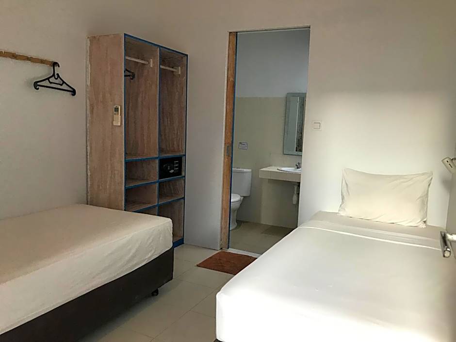 Atlas Gili Party Hostel