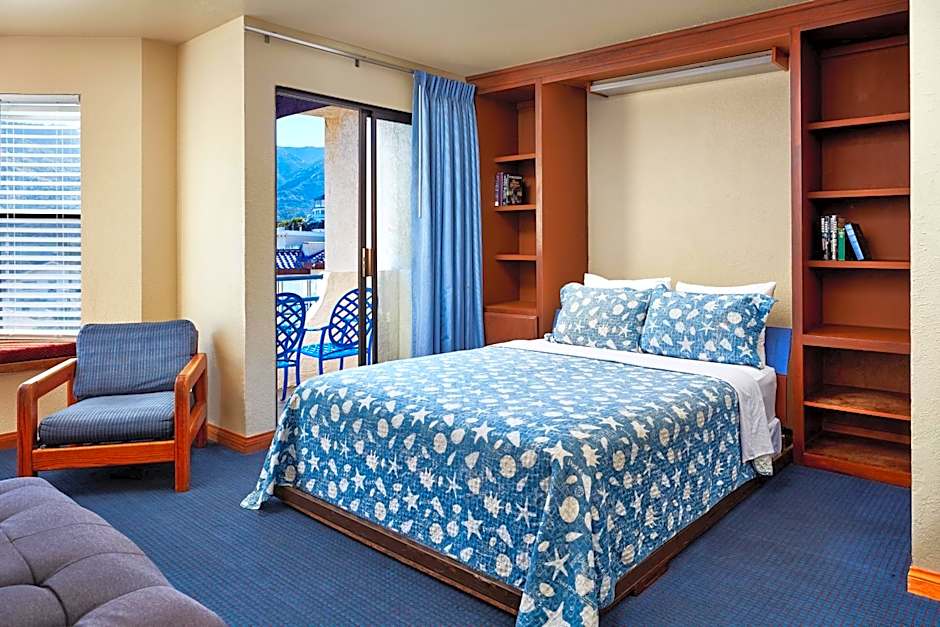 Seaport Village Inn, Avalon