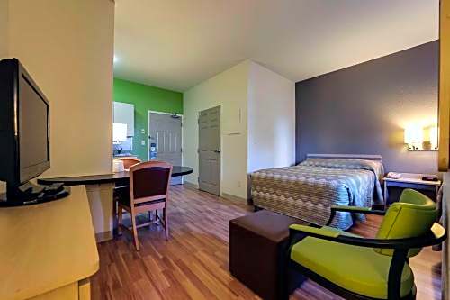 Studio 6 Toronto - Mississauga