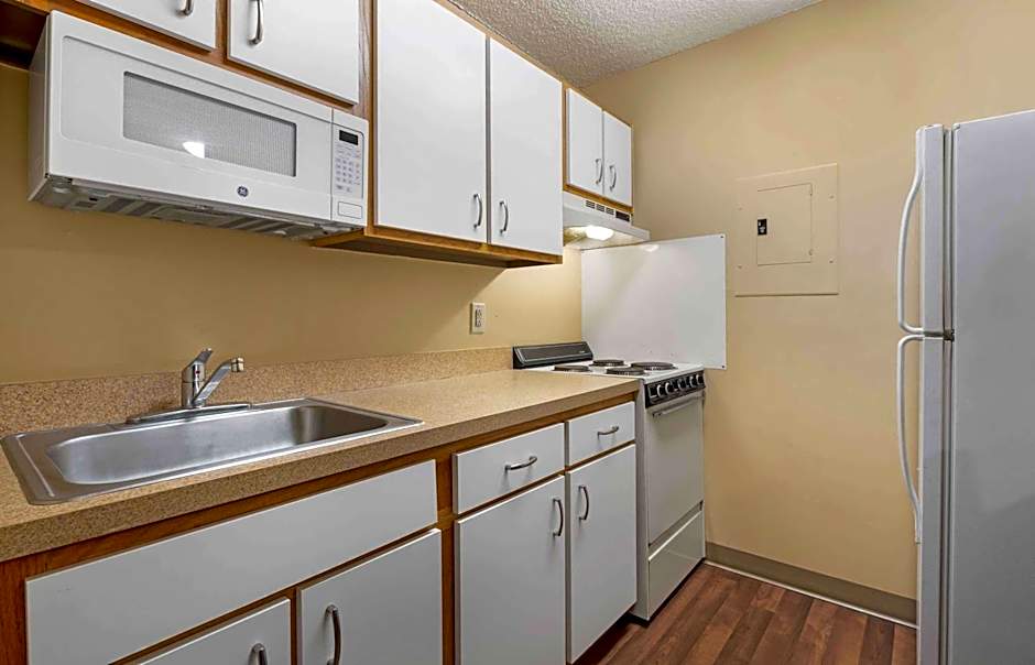 Extended Stay America Suites - Cincinnati - Blue Ash - Reagan Hwy.