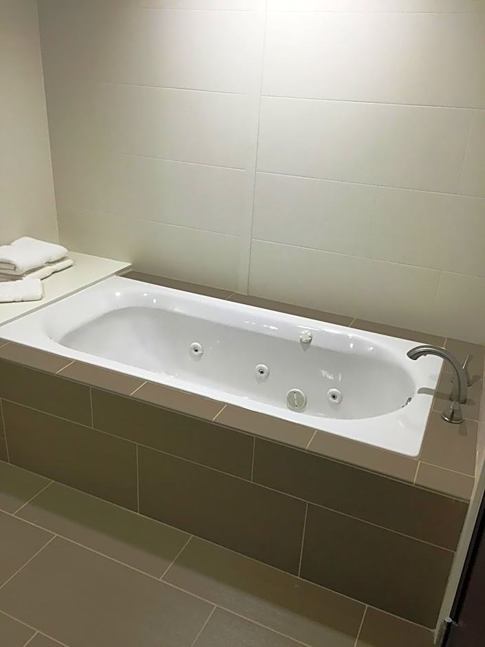 Comfort Suites West Omaha