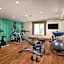 Holiday Inn Express and Suites Chatsworth By IHG