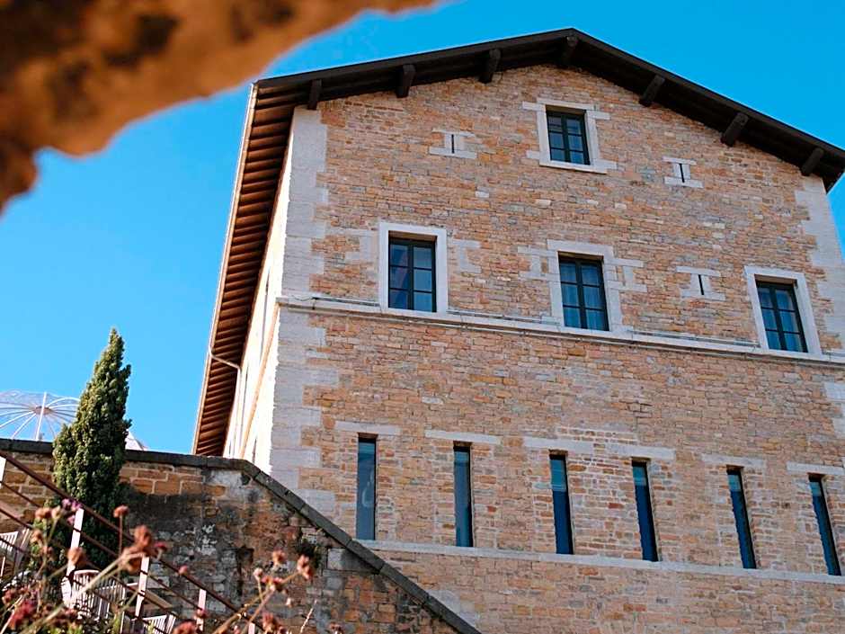 Hôtel Fort St Laurent Lyon - Handwritten Collection