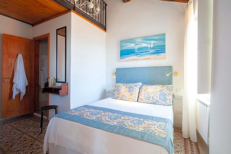 Pietrantica - Affittacamere con giardino NUOVA APERTURA a Trebiano -CITR