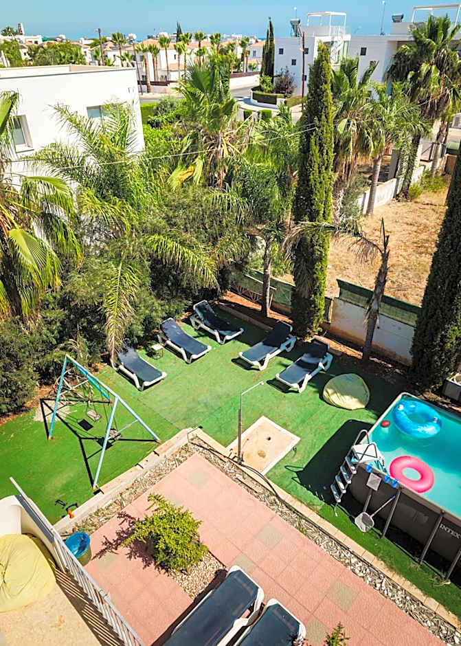 House of Nissus Hostel