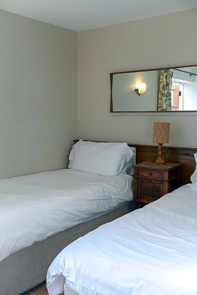 The Rear of the Plough,Everdon.