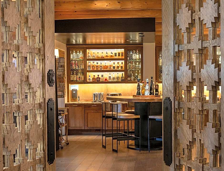 Rosewood Inn of the Anasazi