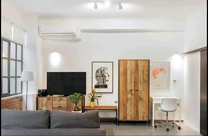 Fashionable Base in Central Athens in the Old Tailor Factory