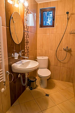 Apartment with Lake View