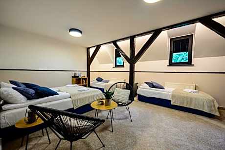 Quadruple Room with Private Bathroom