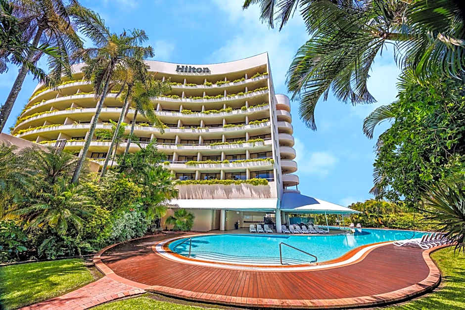 Hilton Cairns