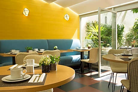 A La Villa des Artistes