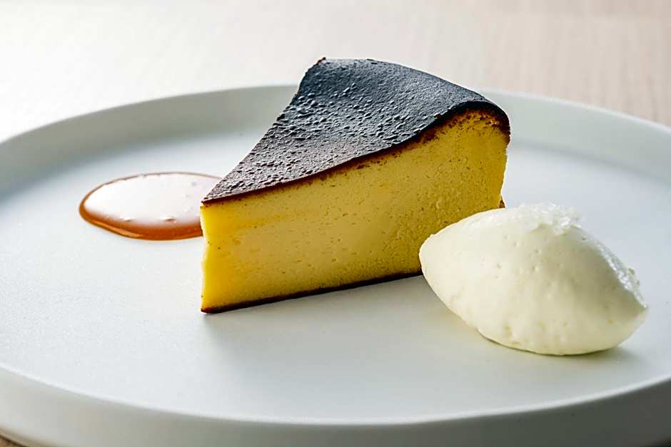 Holiday Inn & Suites Shin Osaka By IHG