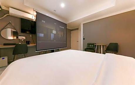 Best In City Hotel