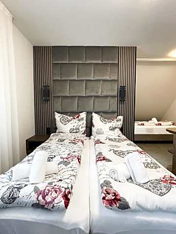 Triple Room with Private Bathroom