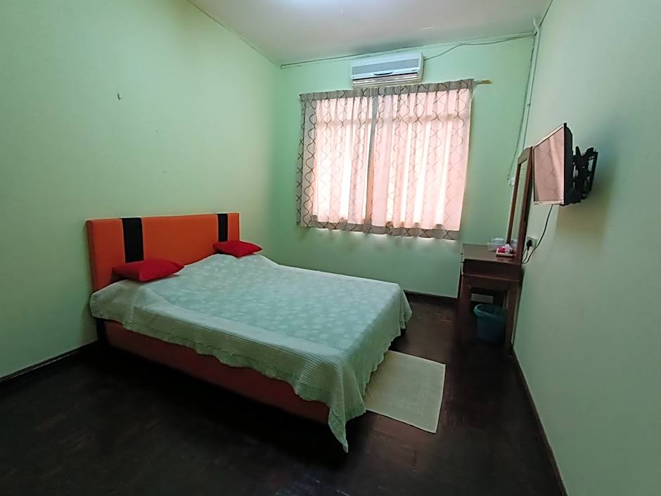 Mountain View Guest House KB
