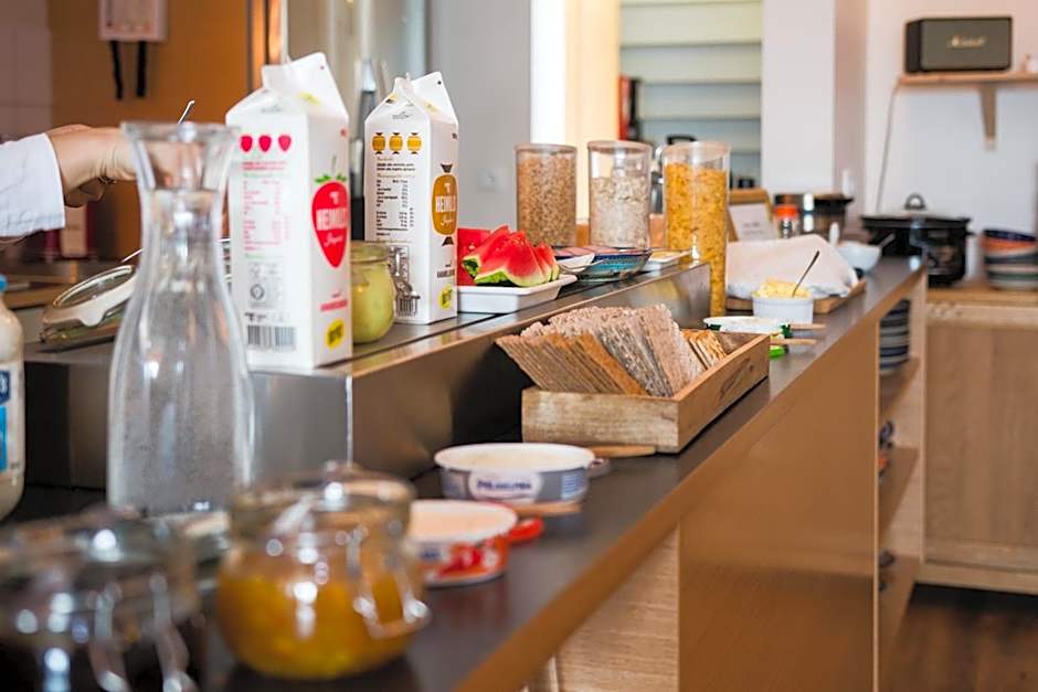 Hotel Jazz - By Keflavik Airport - Reykjavik - Iceland