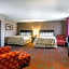 Quality Inn & Suites West Bend