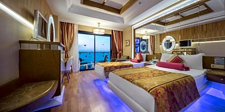Double Room with Sea View (2 Adults + 2 Children up to 11.99 years old)