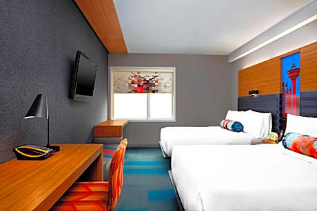 Aloft, Guest room, 2 Queen