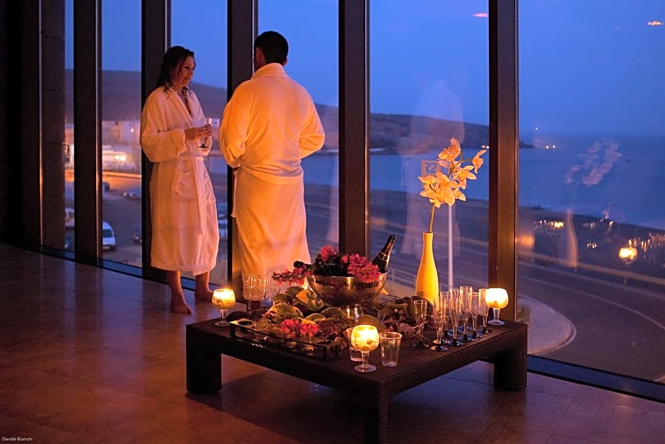 R2 Romantic Fantasia Suites - Adults Only