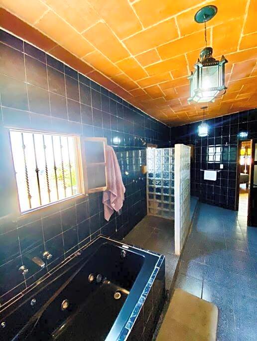 Residencia estilo Californiana Jardín de los Soles