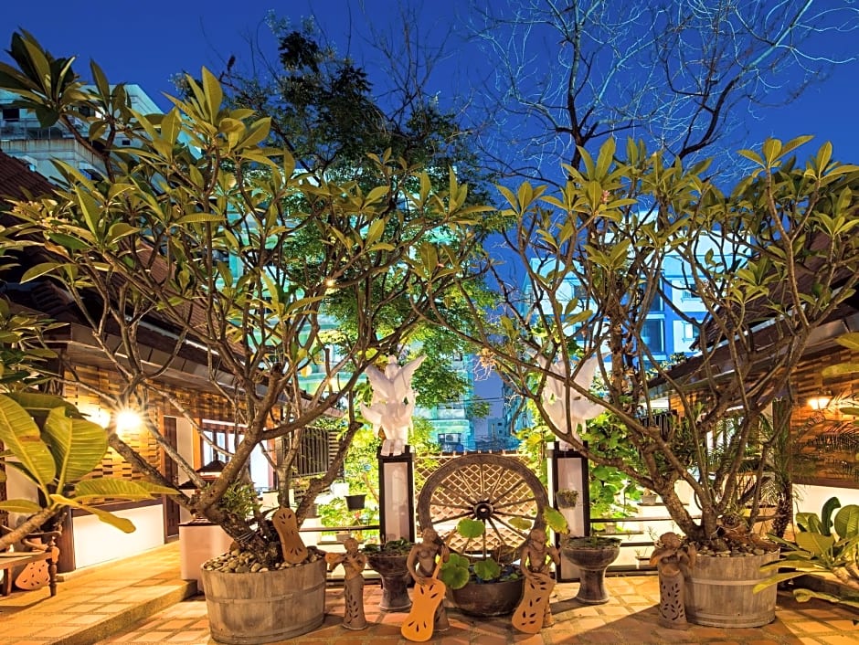 Yotaka Boutique Hotel