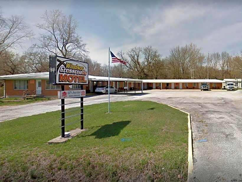 Windsor Crossroads Motel