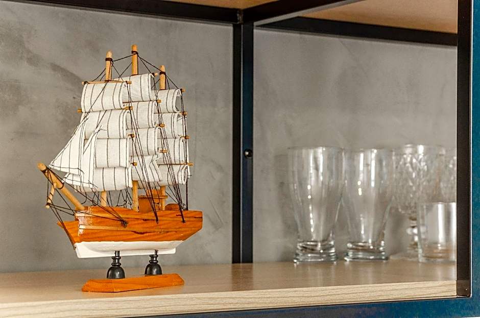 Suíte PÉ NA AREIA com PISCINA, WIFI e ESTACIONAMENTO em PONTA NEGRA