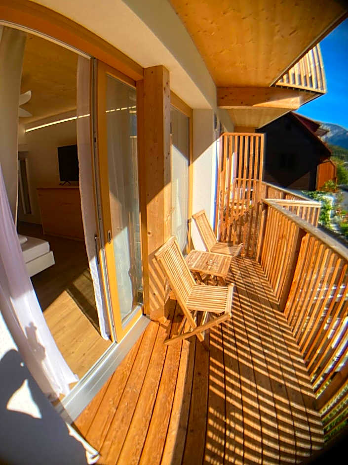 Seehotel am Hallstättersee modern rooms