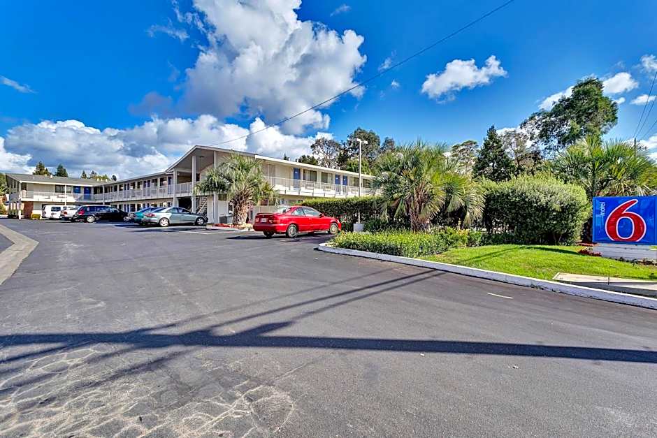 Motel 6 Santa Rosa - South