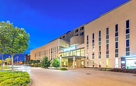 ETO Park Hotel Business & Stadium