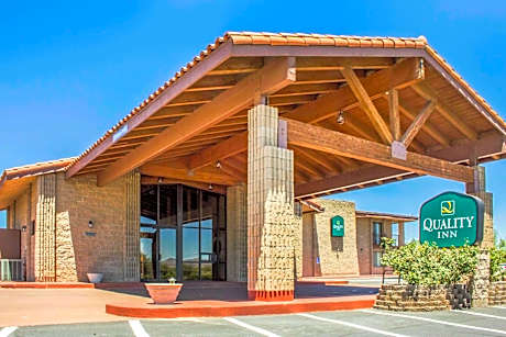 Quality Inn Benson I-10 Exit 304
