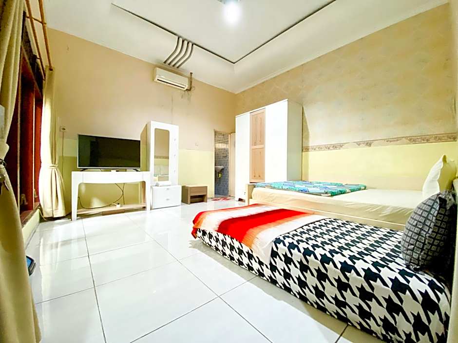 Homey Guesthouse near Sby Zoo (Syariah) 