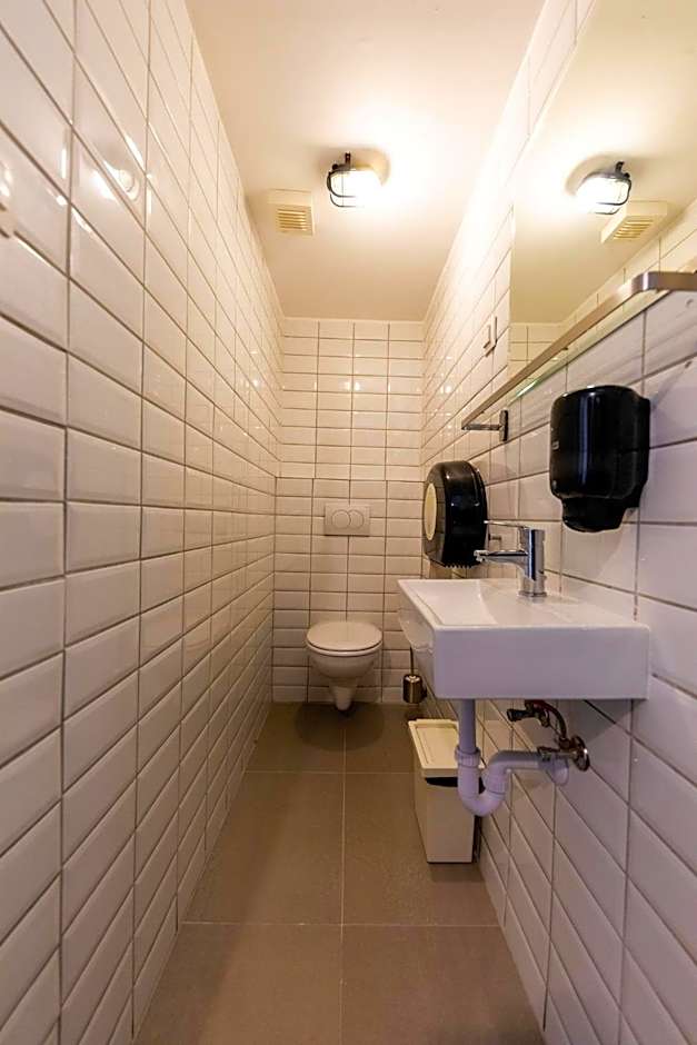 Adagio Hostel Basilica