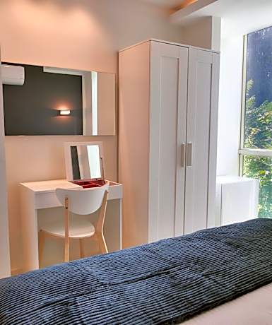 Apartment with Garden View