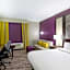 DoubleTree by Hilton Hotel Savannah Historic District