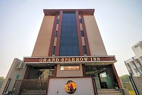 Collection O Collection O Grand Sparrow Inn