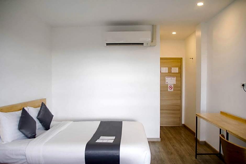 Ananzitra Hotel