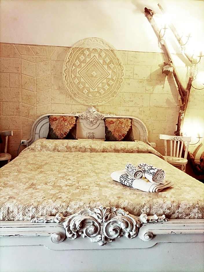 B&B SHARDANA