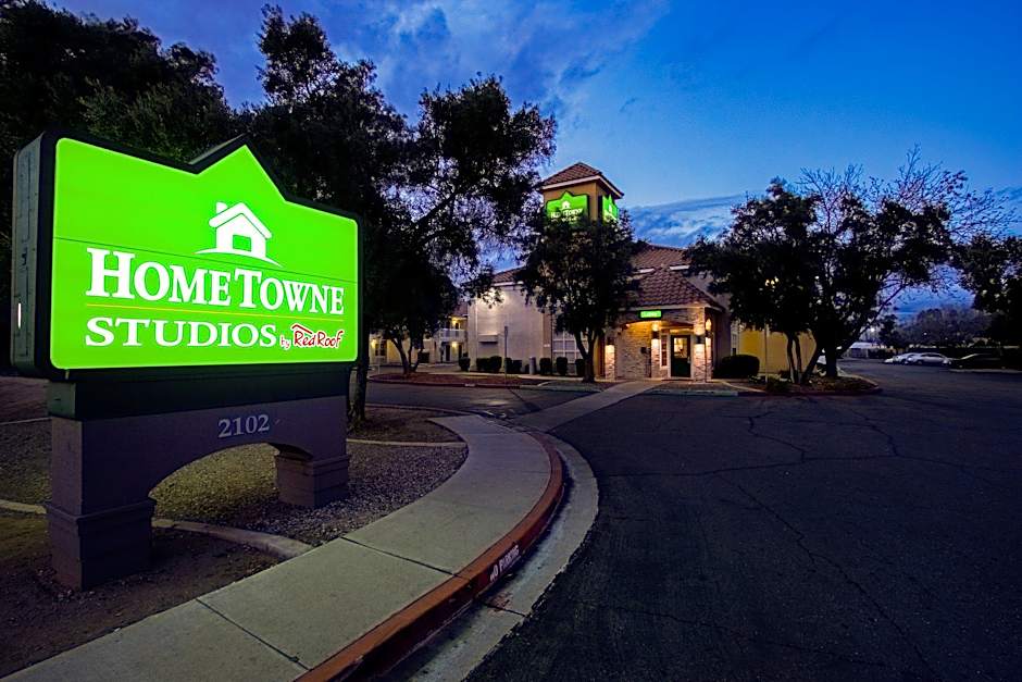 Hometowne Studios Phoenix - Dunlap Ave – Phoenix, AZ