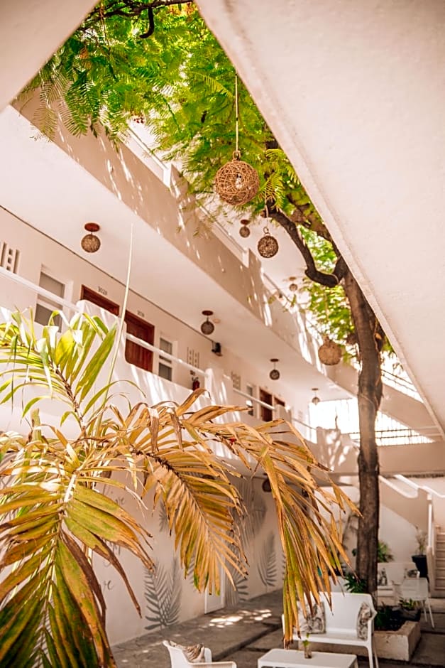 Ahava Hotel