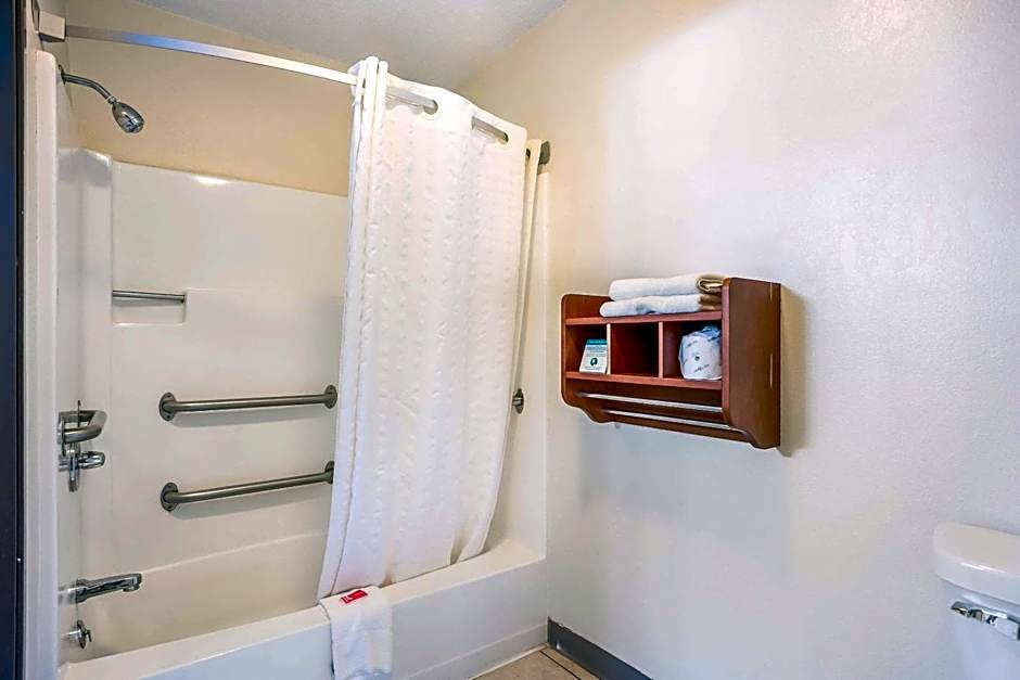 Econo Lodge Cedar Rapids South