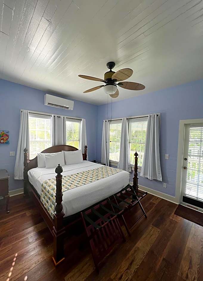 The Porch on Frances Inn - Adults Exclusive