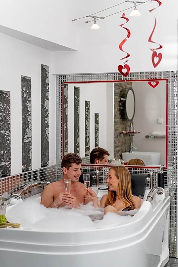Komorowski Luxury Guest Rooms