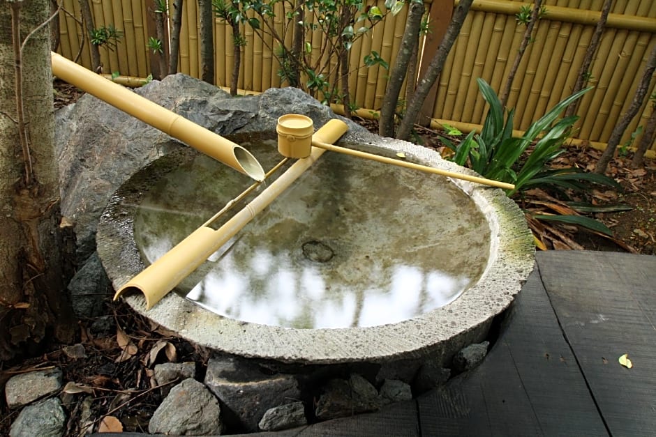 Yufuin Onsen Ryokan Mebaeso