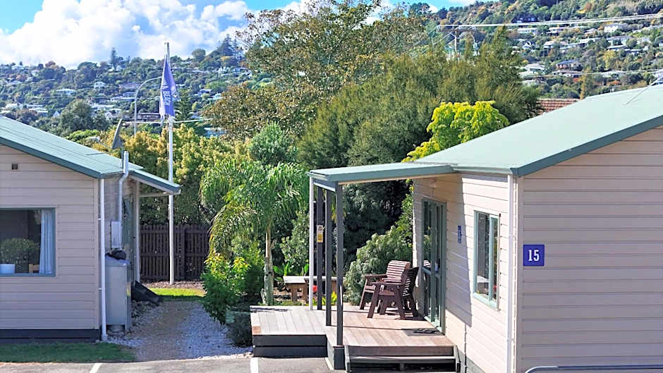 Tāhuna Beach Holiday Park